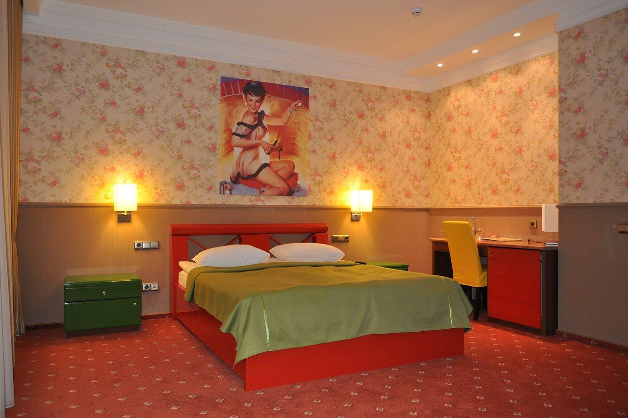 Road Star Hotel Dnipro Ngoại thất bức ảnh
