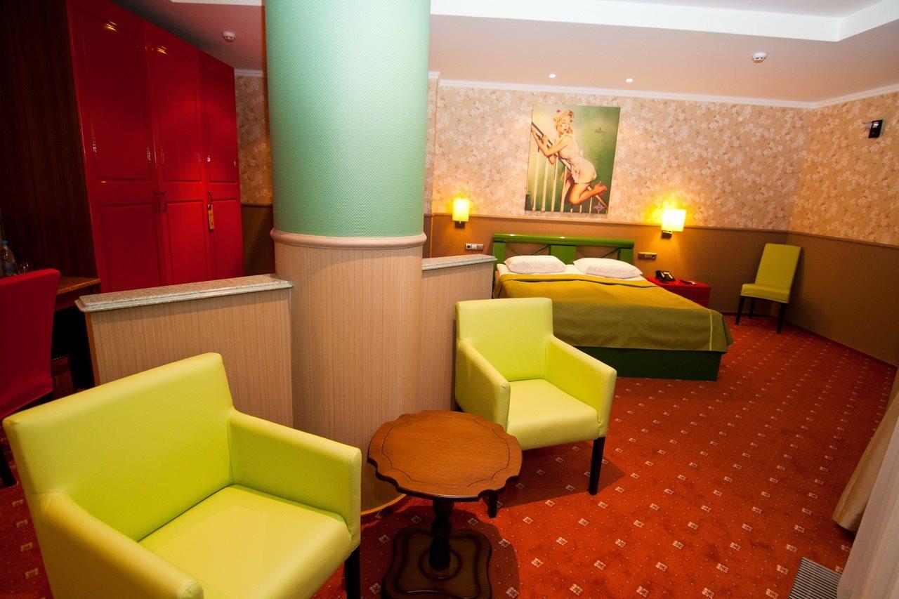 Road Star Hotel Dnipro Ngoại thất bức ảnh