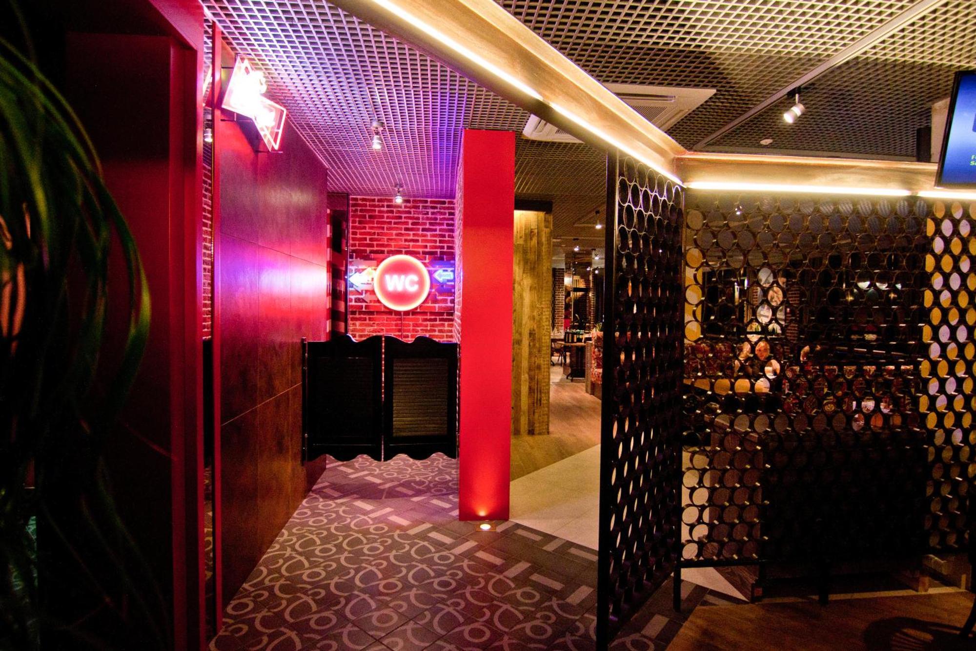 Road Star Hotel Dnipro Ngoại thất bức ảnh