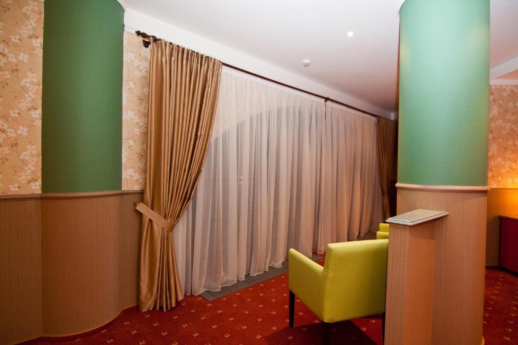 Road Star Hotel Dnipro Phòng bức ảnh