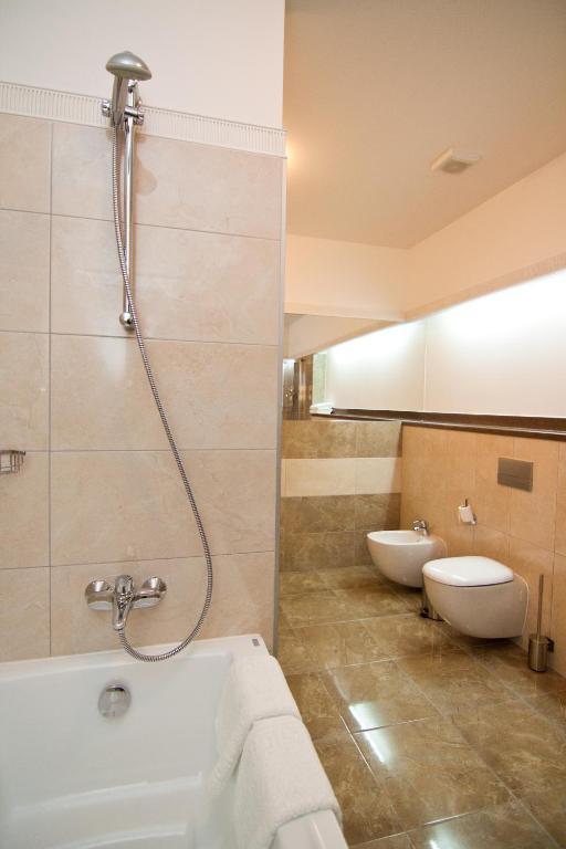 Road Star Hotel Dnipro Phòng bức ảnh