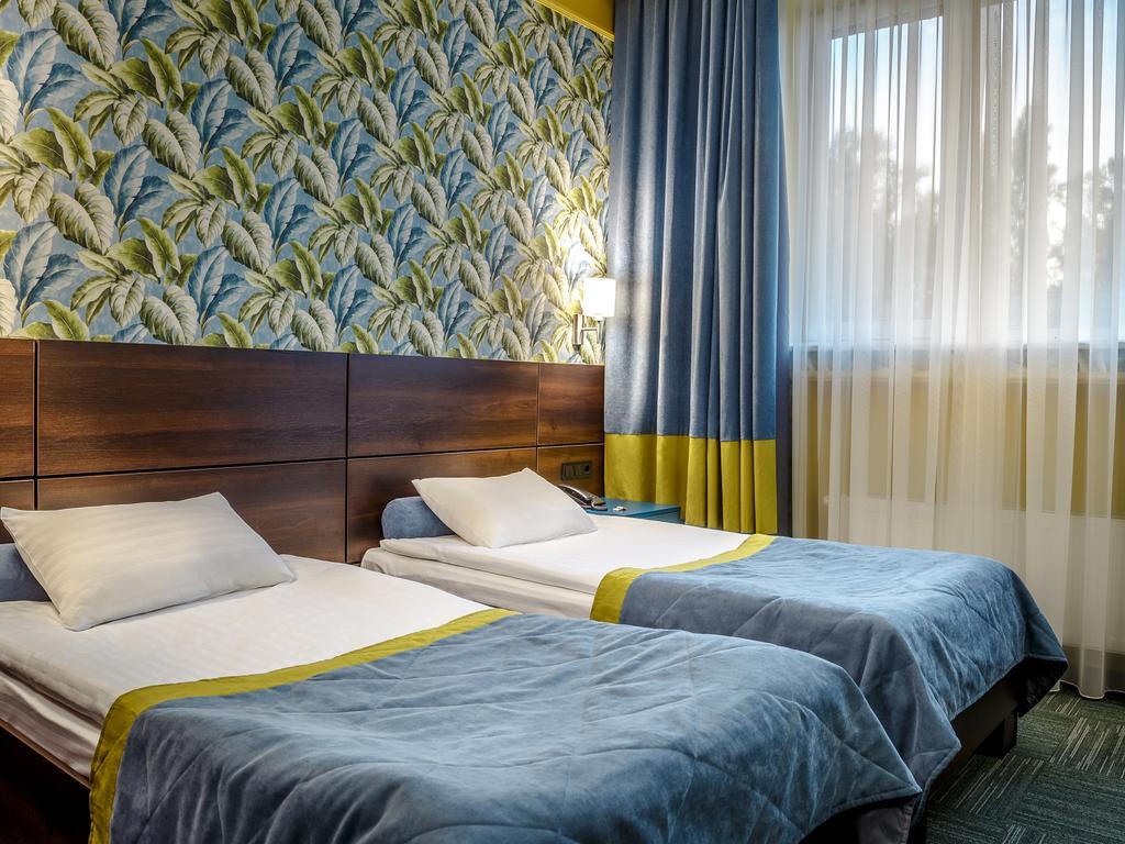 Road Star Hotel Dnipro Ngoại thất bức ảnh