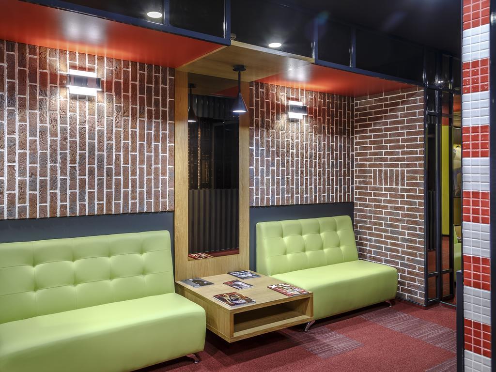 Road Star Hotel Dnipro Ngoại thất bức ảnh