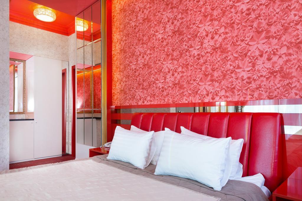 Road Star Hotel Dnipro Ngoại thất bức ảnh